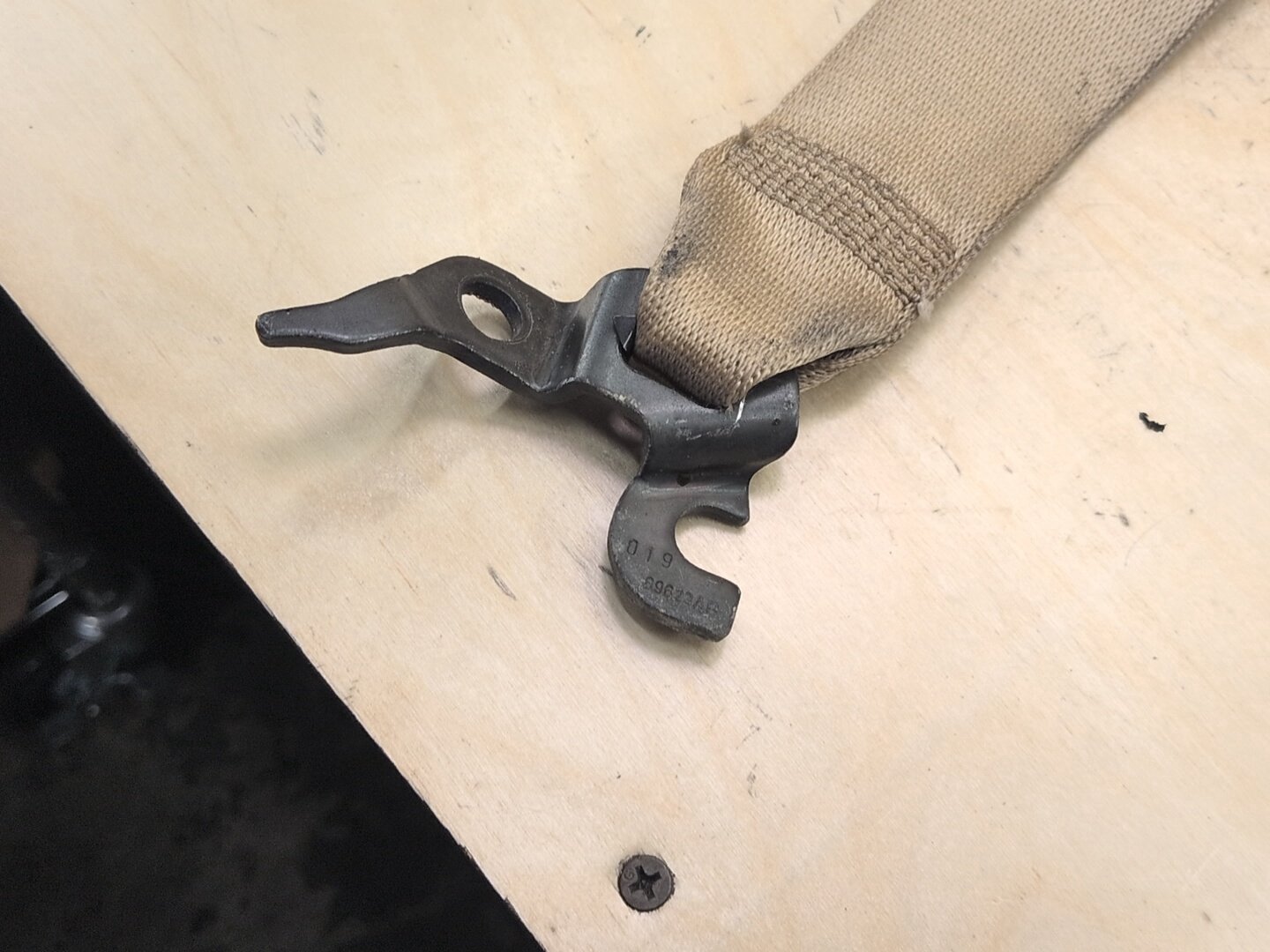 2011-2016 BMW X3 F25 Front Right Passenger Seatbelt Seat Belt Retractor 7367254