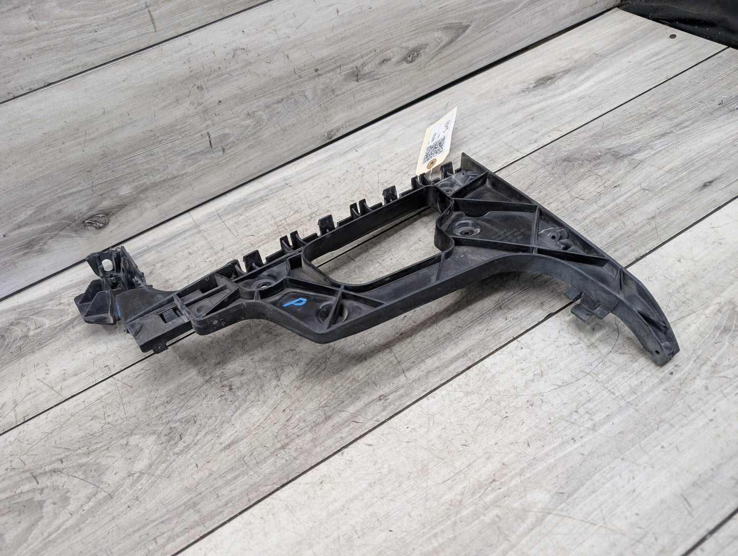 2008 - 2017 Audi S5 8T Rear Right Passenger Bumper Support Bracket 8T0807890
