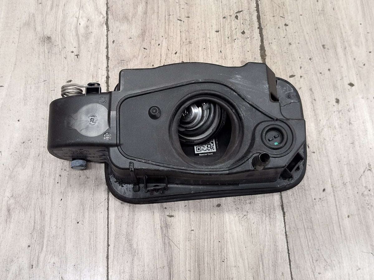 2009-2012 Mercedes-Benz E550 W212 Gas Cover A2127570006 OEM