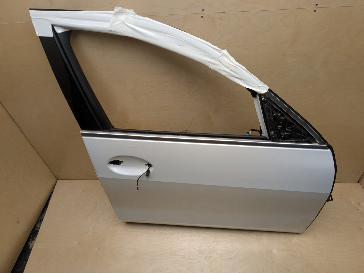 19-25 OEM BMW F95 G05 X5 X5M Front Right Passenger Door Shell Panel