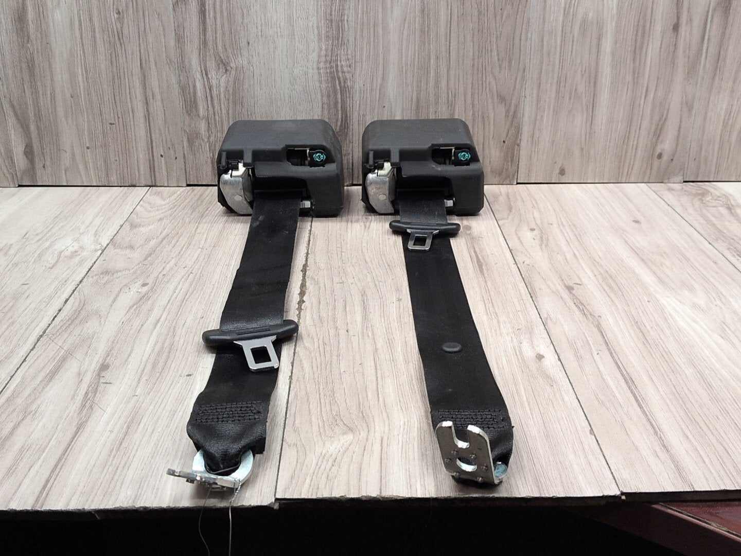 2008-2017 Audi S5 8T Rear Left or Right Seatbelt Seat Belt Retractor PAIR