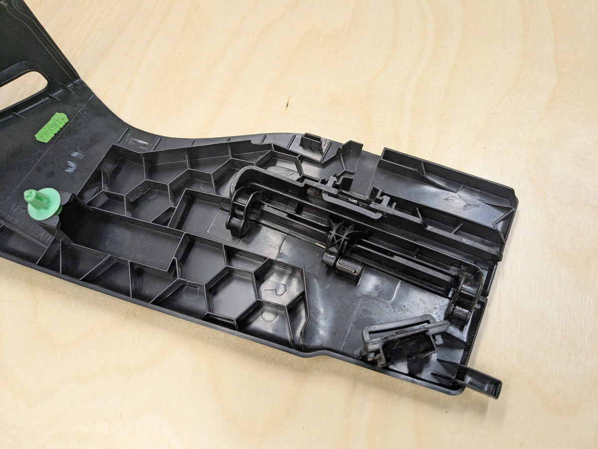 2009-2011 Mercedes-Benz SLK-Class R171 Left Right Seat Belt Cover Trim SET