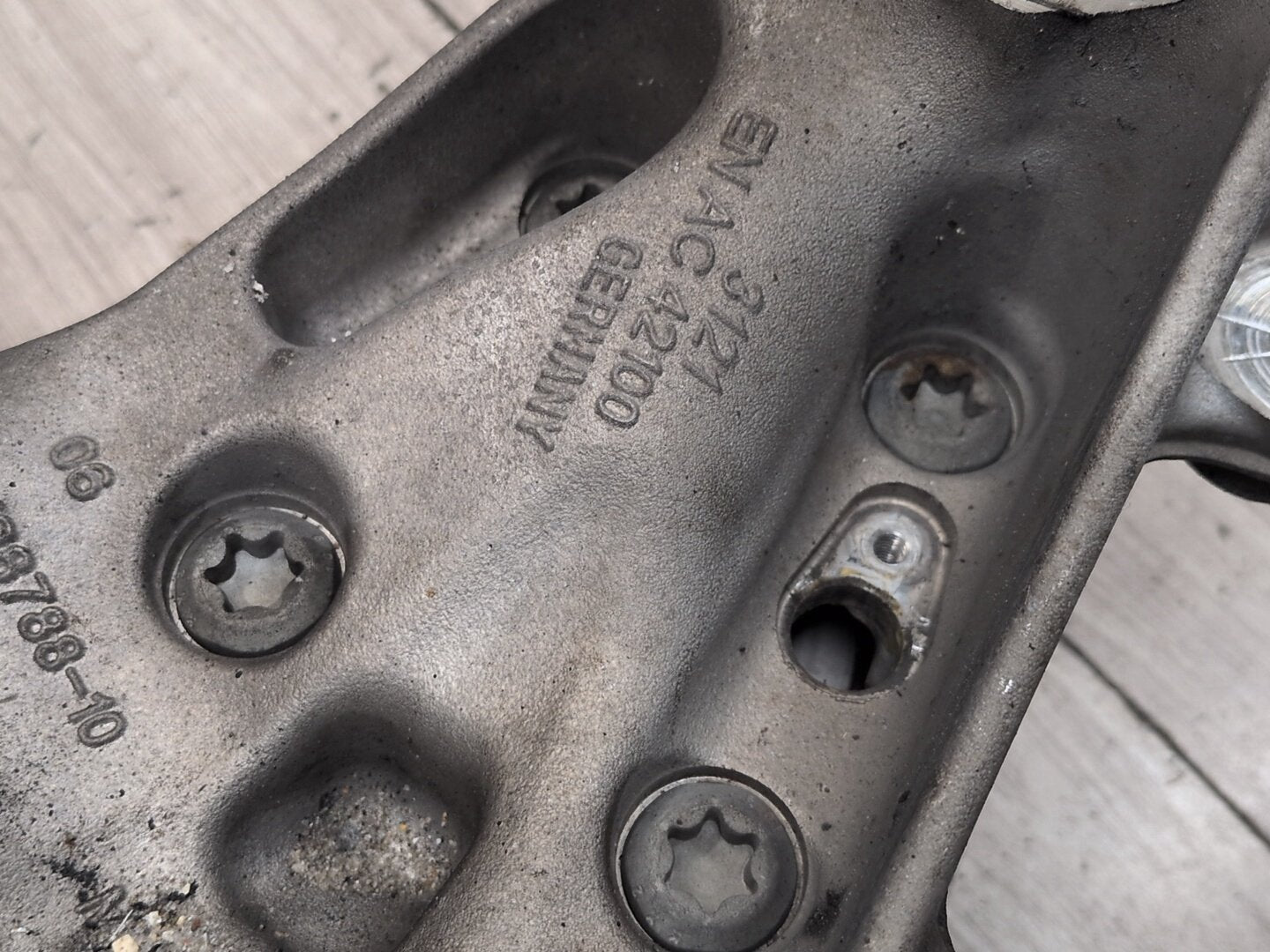 OEM BMW F32 F33 F36 RWD Front Right Passenger Spindle Carrier Knuckle Bearing