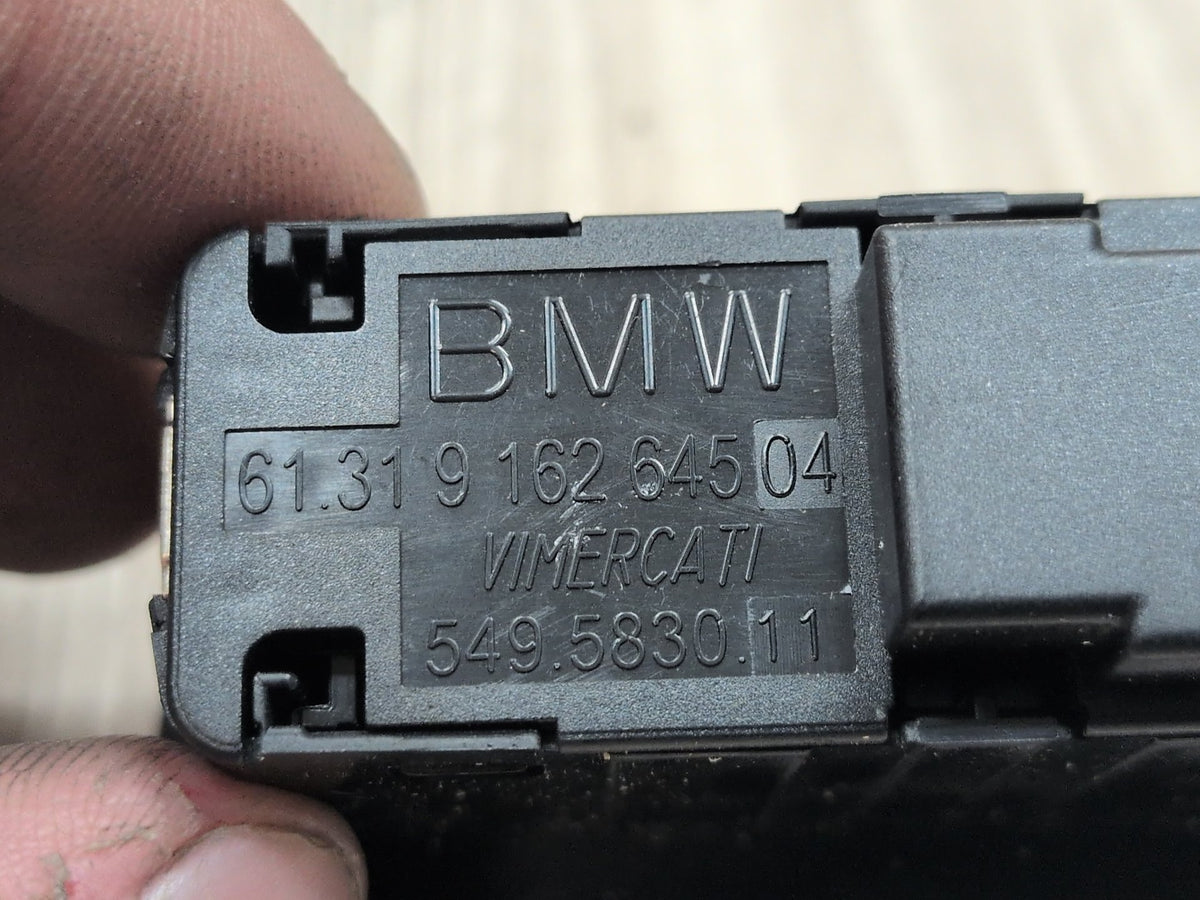 OEM BMW F02 F10 F35 F30 F36 F80 G01 G30 X3 Rear Trunk Lid Center Unlock Switch