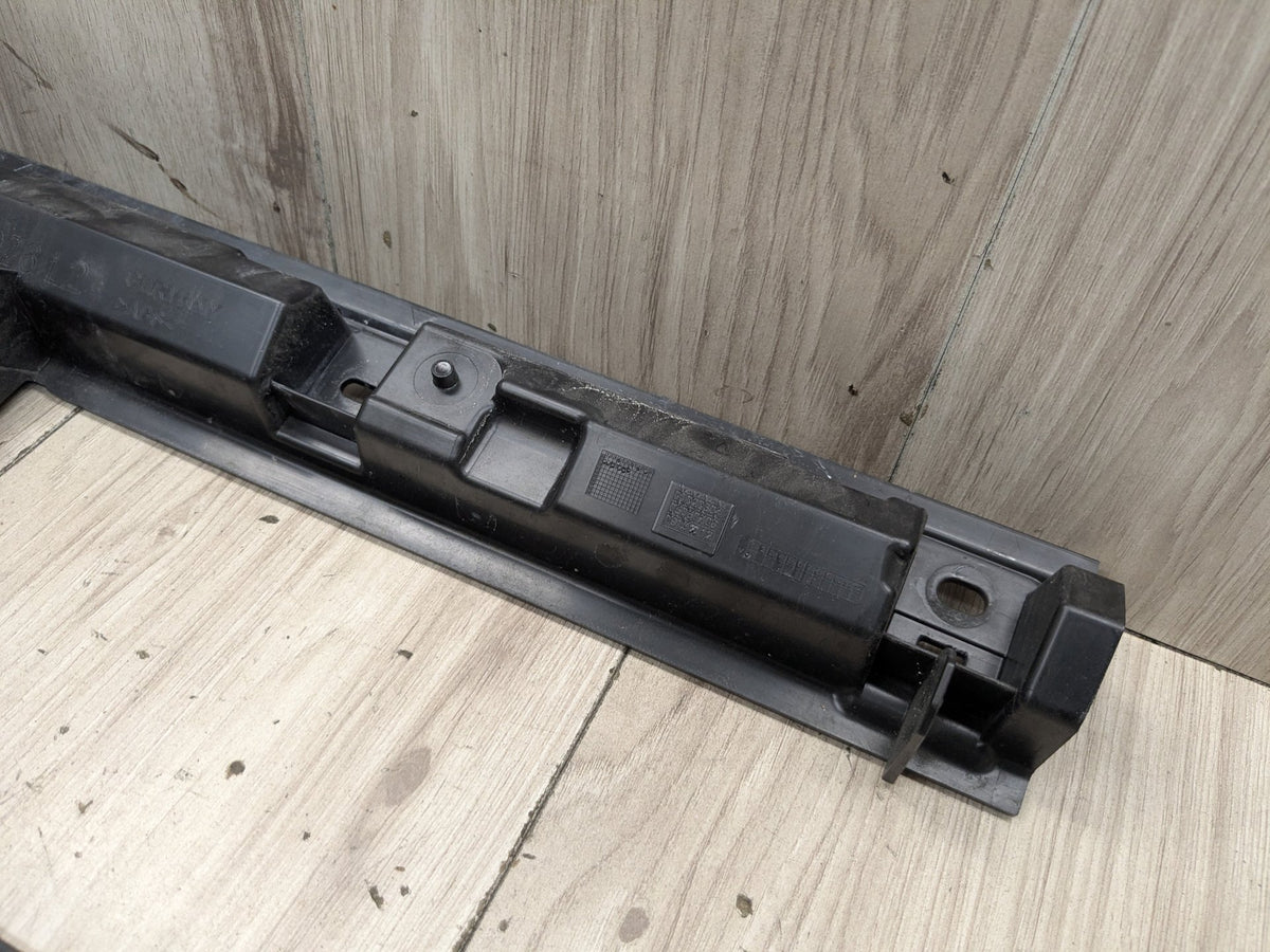 2022-2026 BMW 430i G26 Left Driver Side Rocker Panel Brackets SET 8737091 OEM