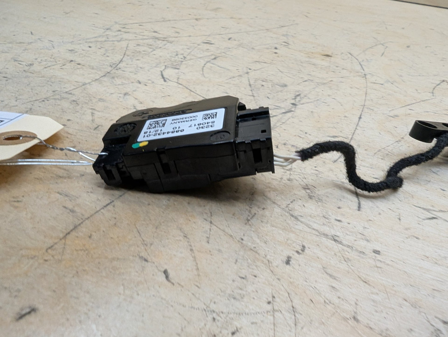 2018-2024 BMW X3 G01 - Steering Wheel Heater Switch PN: 6884432