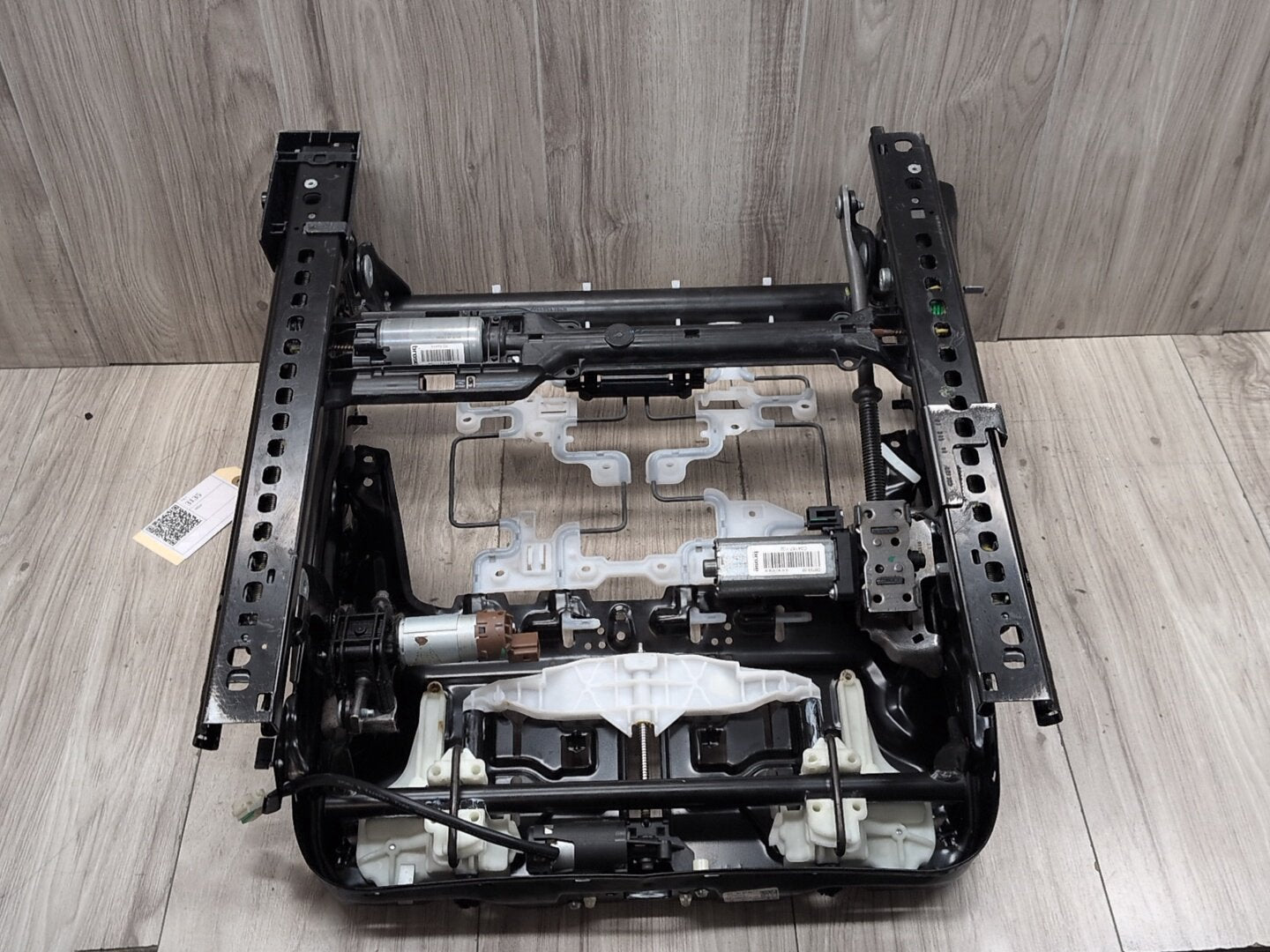 2019 - 2026 BMW X5 G05 Front Left Driver Seat Lower Track Frame Assembly 7459217 N63B44M3