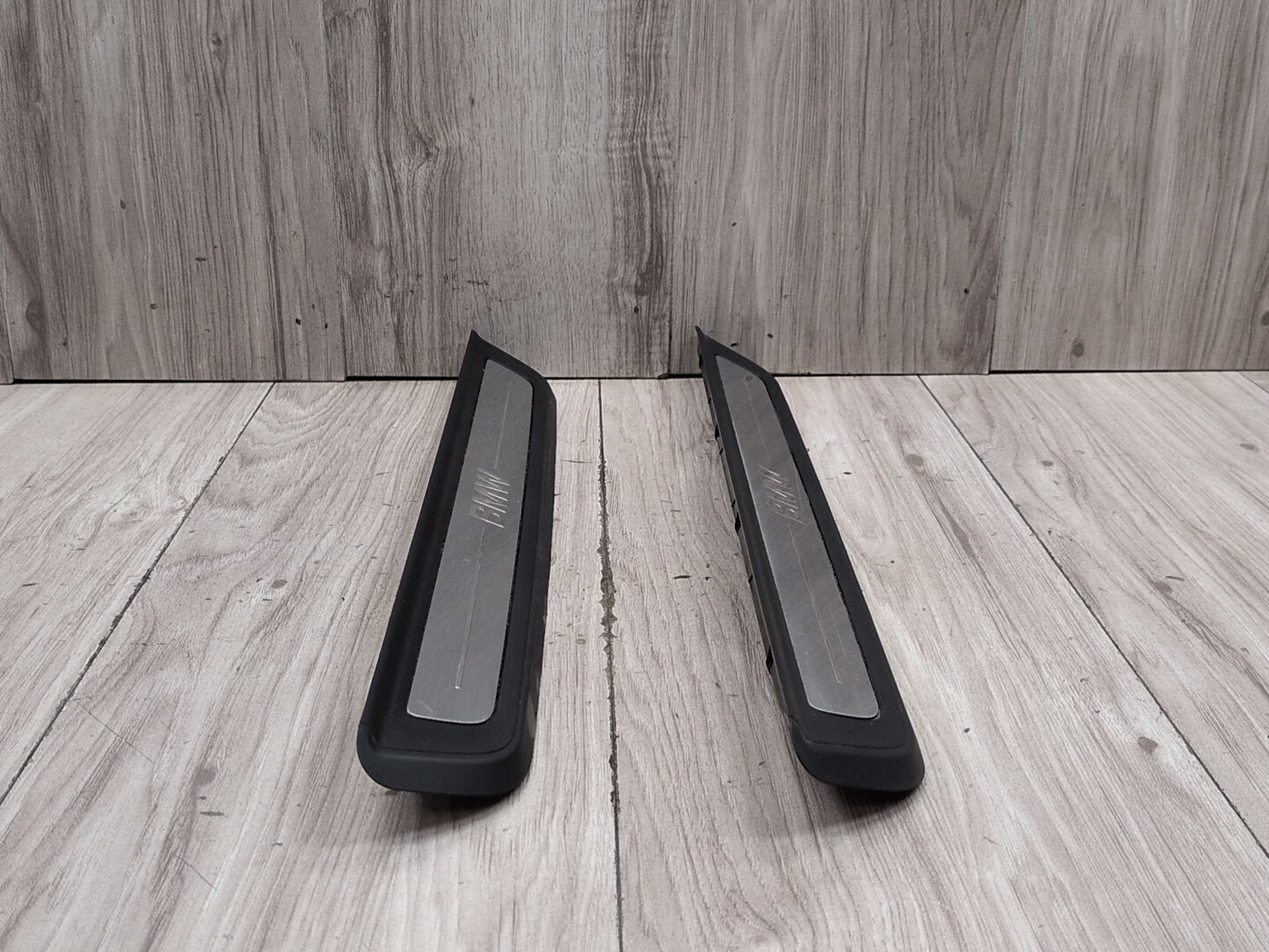 2019-2026 BMW 330i G20 Front Left Right Scuff Plate Door Sill SET 7407377