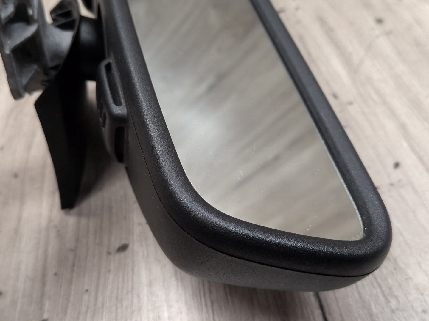 2009-2012 Mercedes-Benz E550 W212 Rear View Interior Mirror A2048104317 OEM