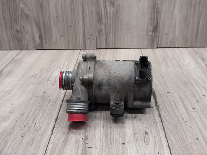 2012-2018 BMW 320i F30 Engine Water Heater Control Valve Pump 7597715