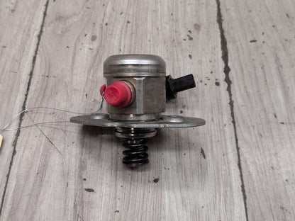 16-20 OEM BMW G11 G12 750 G30 M550 Engine N63R HPFP High Pressure Fuel Pump 5-8