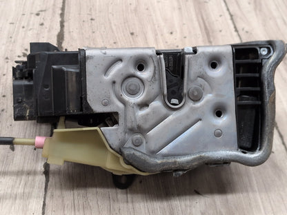 2016-2019 BMW 740Li G12 Front Right Door Latch Lock Actuator 7477702 OEM