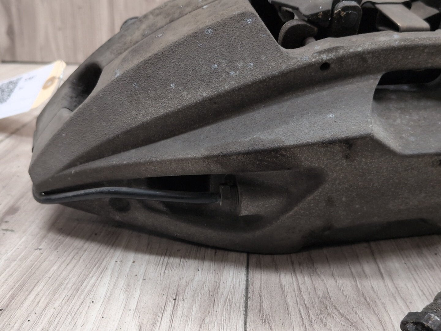 2019 - 2026 BMW X5 G05 Front Right Passenger Brake Caliper 6877714 N63B44M3
