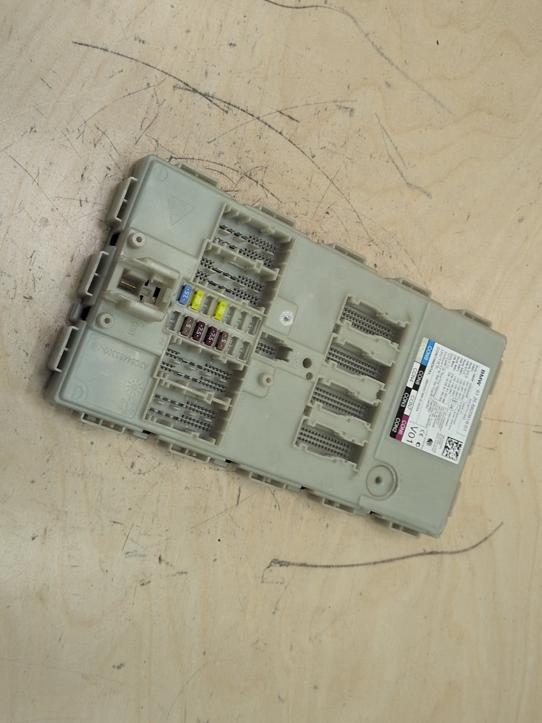 2016-2022 BMW 750i G12 Bdc Body Domain Fem Control Module w/ Key 6820916