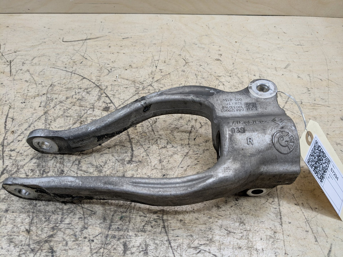 2018-2023 BMW M550i G30 Front Right Spring Strut Shock Absorber Bracket 6861200