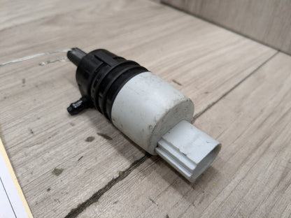 OEM BMW G20 G22 G26 G30 Windshield Washer Pump