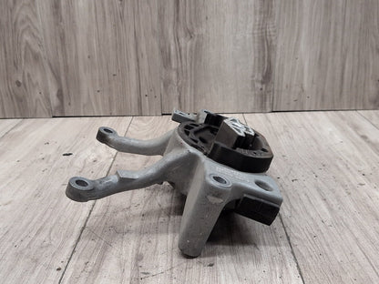 2018-2024 BMW X3 G01 Transmission Mount Bracket 6861567