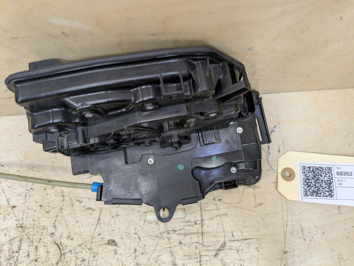 2016-2019 BMW 740Li G12 Front Right Passenger Door Latch Lock Actuator 2581897 OEM