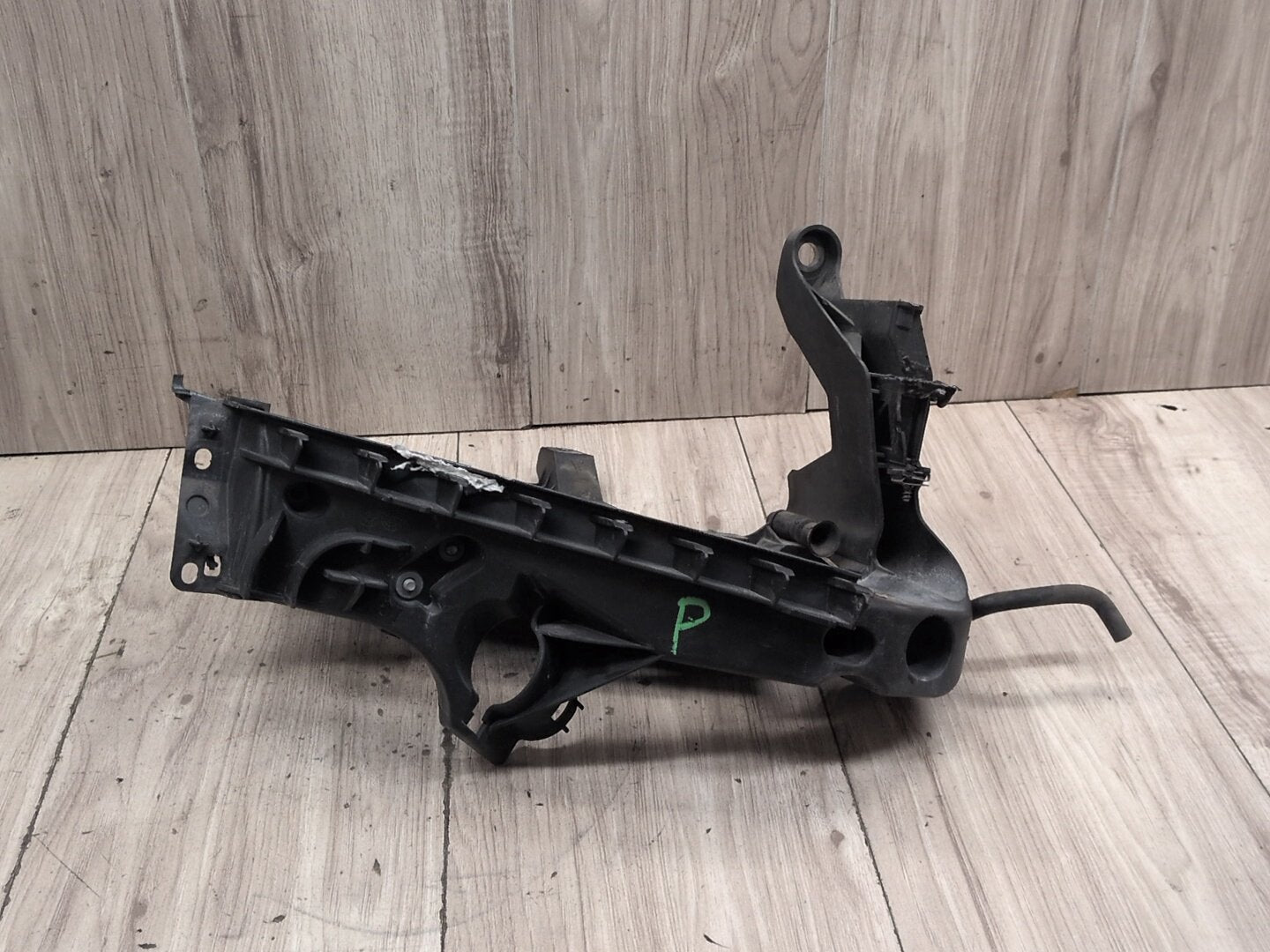 08-17 OEM Audi S5 8T Left Right Driver Passenger Headlight Bracket 89392979