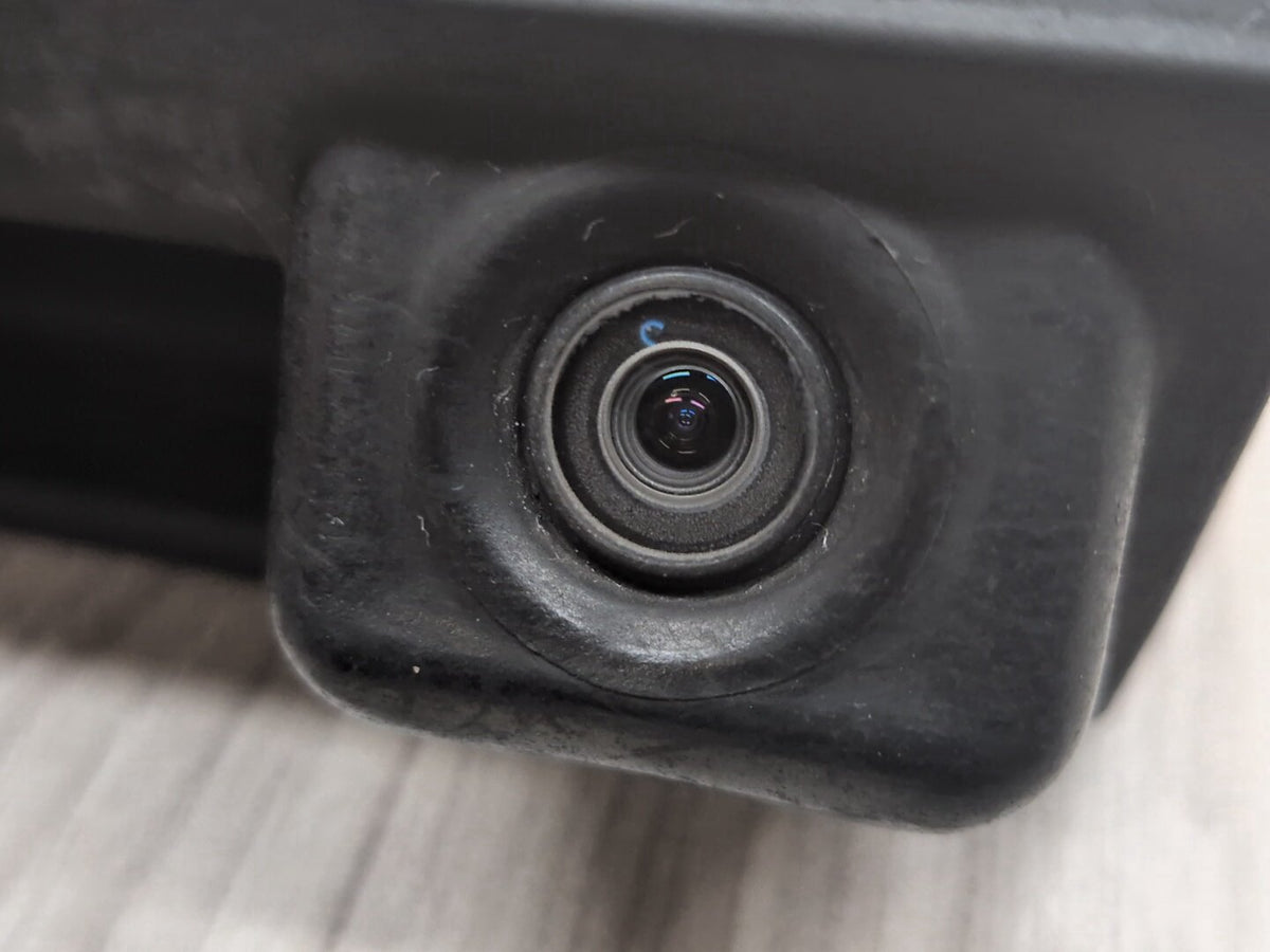 15-18 Audi Q3 8U Liftgate Trunk Lid Release Handle Switch w/ Camera 5N0827566