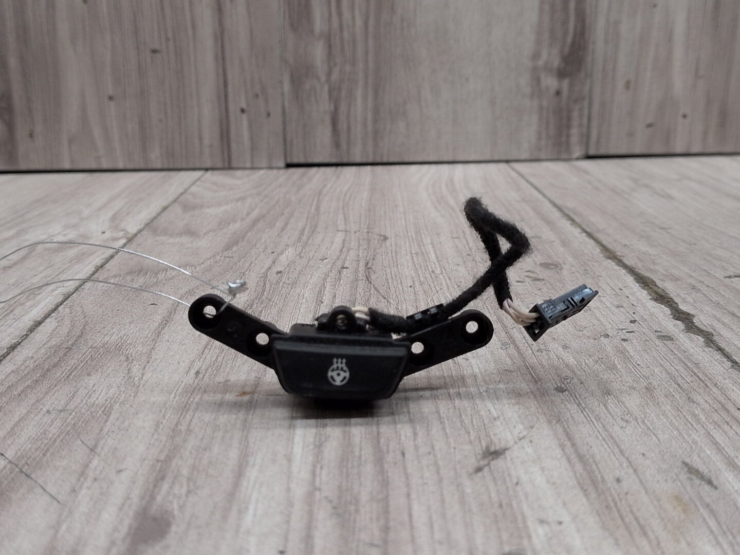 OEM BMW F44 G01 G05 G12 G20 G22 G26 G30 G42 Steering Wheel Heater Button Switch