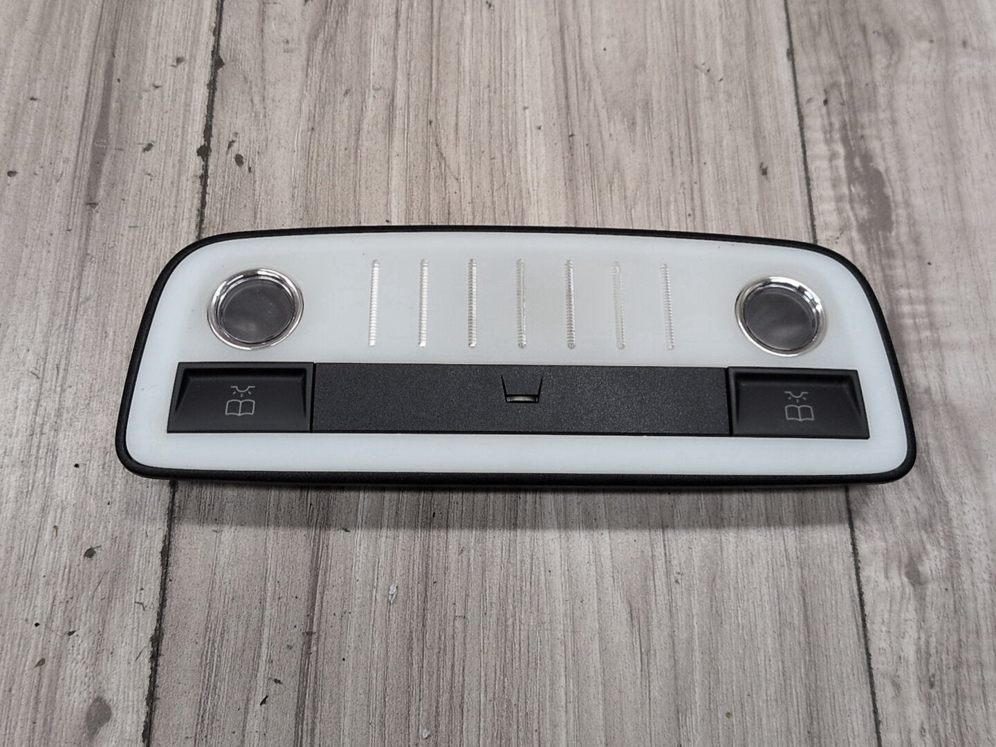 09-12 Mercedes-Benz E550 W212 Rear Headliner Overhead Dome Light Switch Module