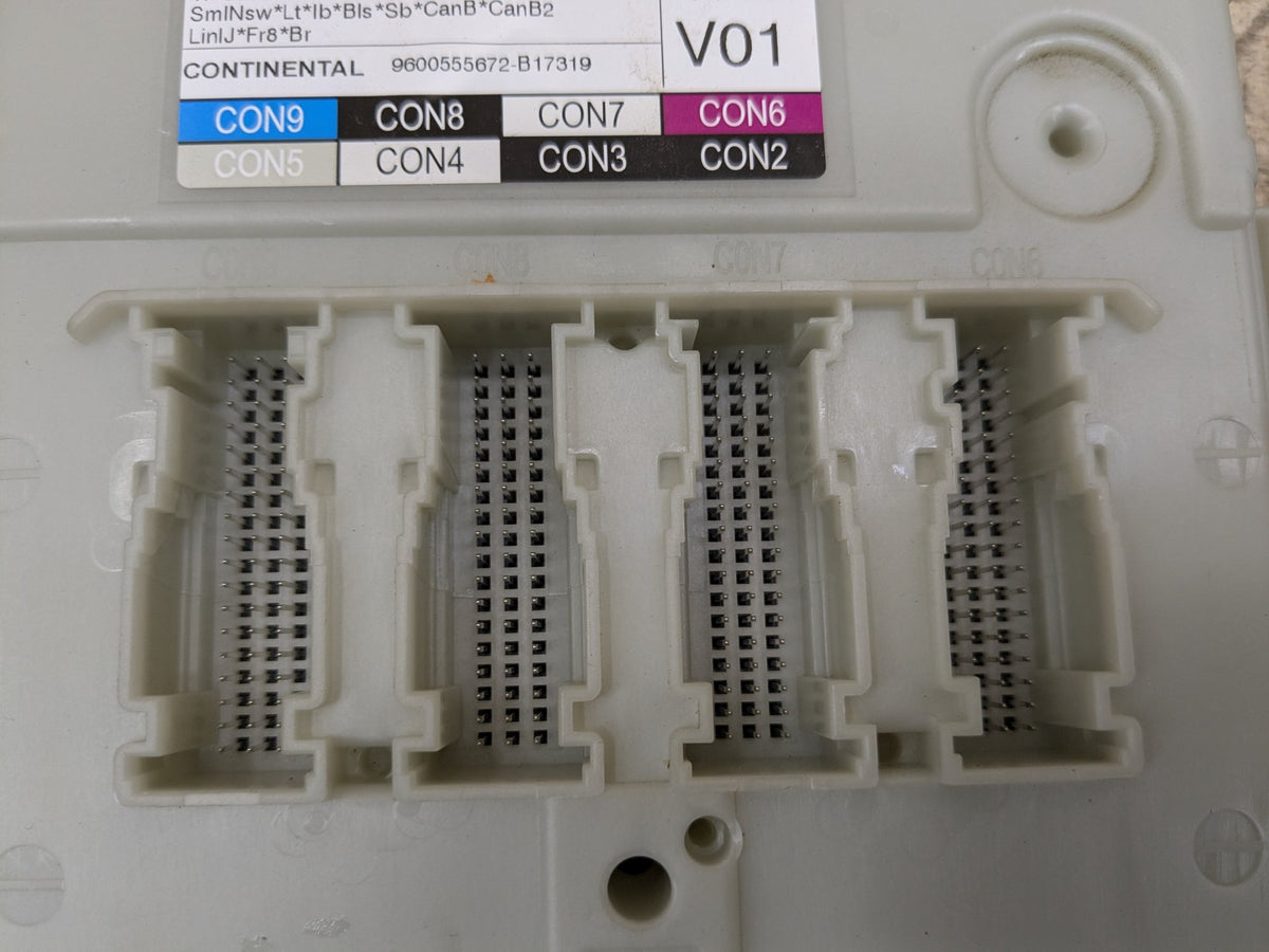 2018-2023 BMW M550i G30 Bdc Body Domain Fem Control Module w/ Key 8801716 OEM