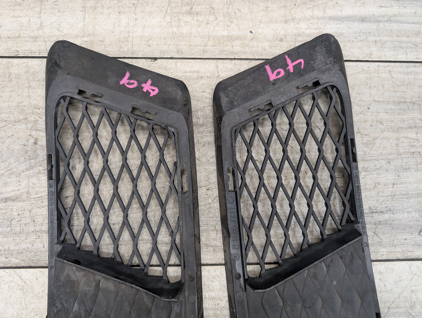 2007-2013 BMW 328i E93 Front Left Right Center Bumper Cover Grilles SET 7154719