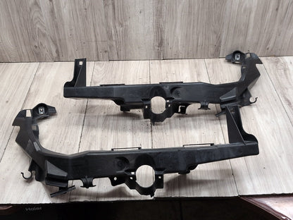 09-11 BMW E90 E91 LCI Front Left Driver Headlight Arm Bracket Mount Plastic