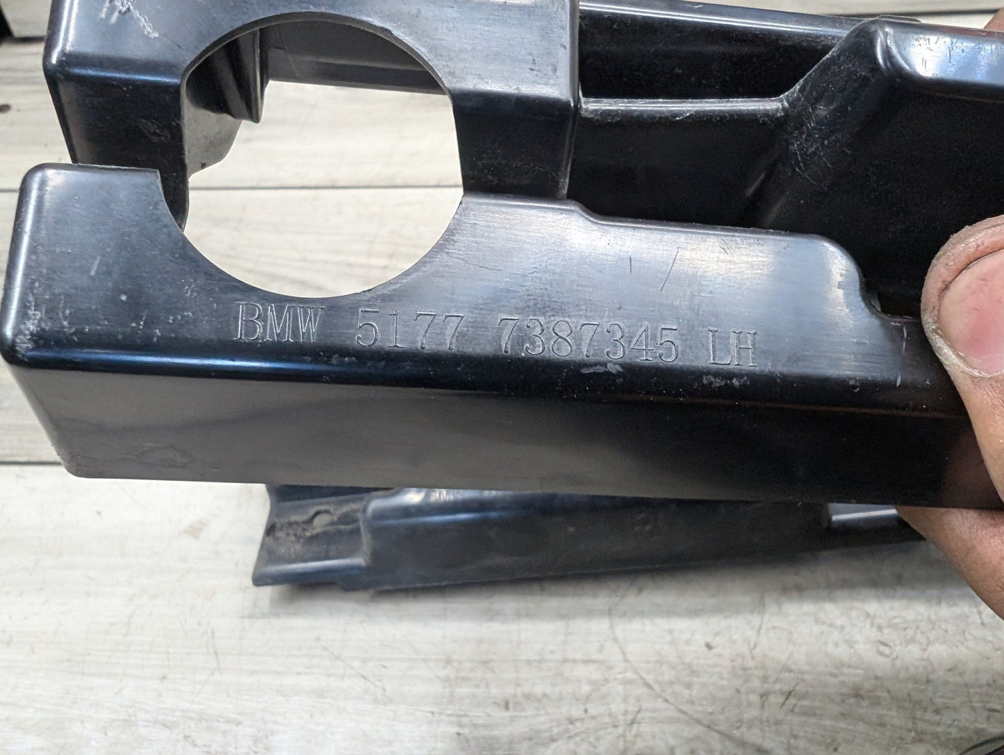 2017-2023 BMW 530i G30 Left Driver Side Skirt Rocker Panel Brackets SET 7387347
