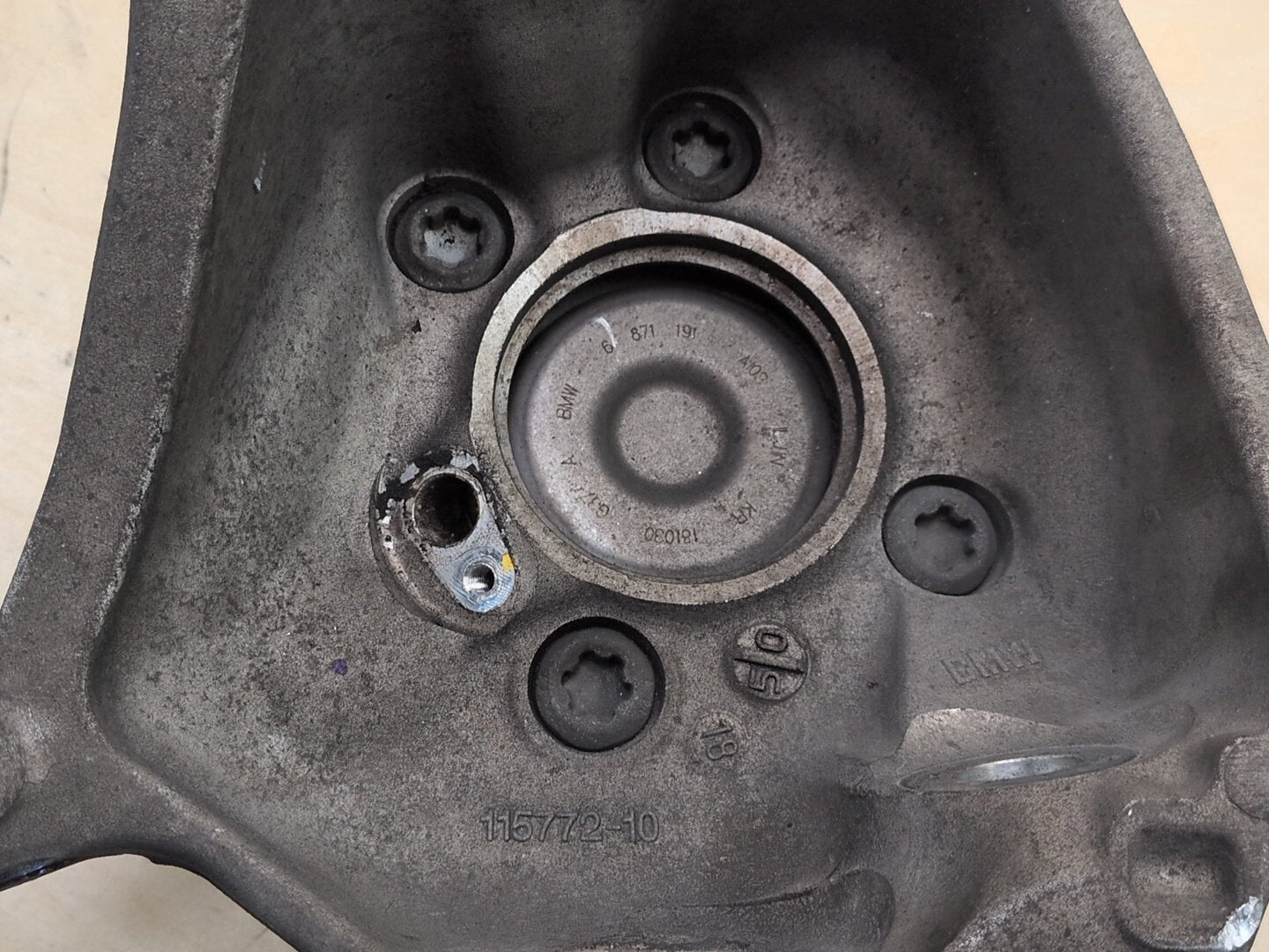 OEM BMW G01 G02 X3 X4 FRONT Right Passenger Knuckle Spindle Wheel Hub Bearing
