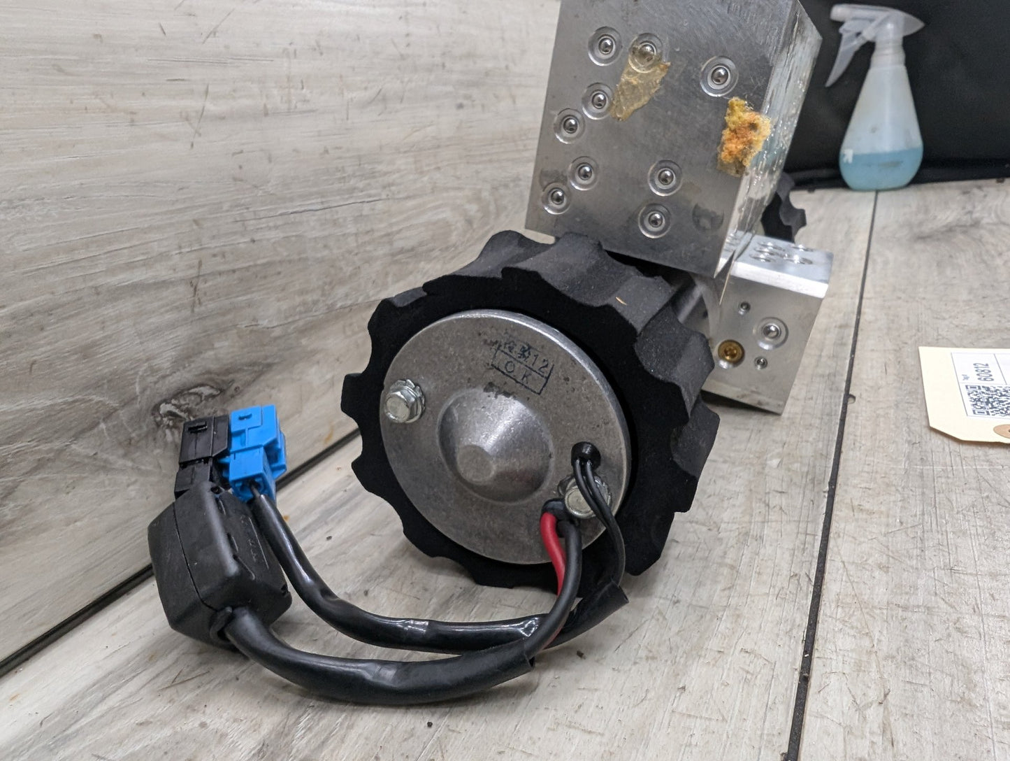 07-13 OEM BMW E93 M3 328 335 Convertible Hardtop Roof Pump Hydraulic Motor Unit