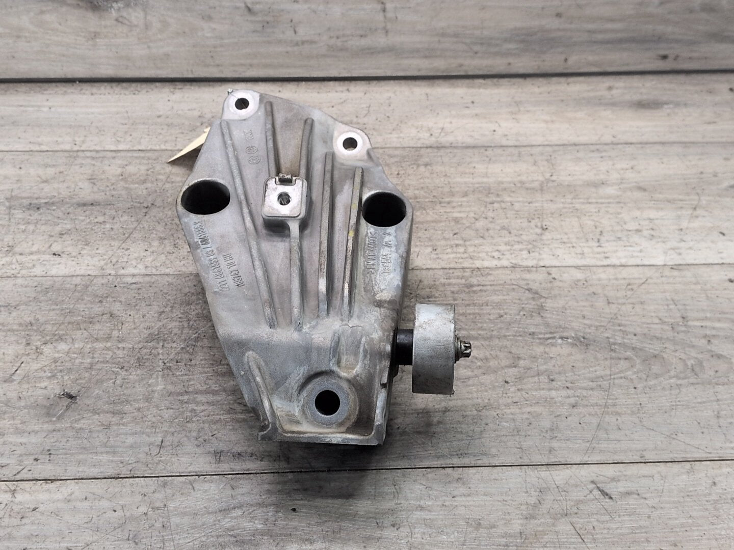OEM BMW G01 G05 G12 G20 G22 G26 G30 Left Driver Engine B58 Motor Mount Bracket