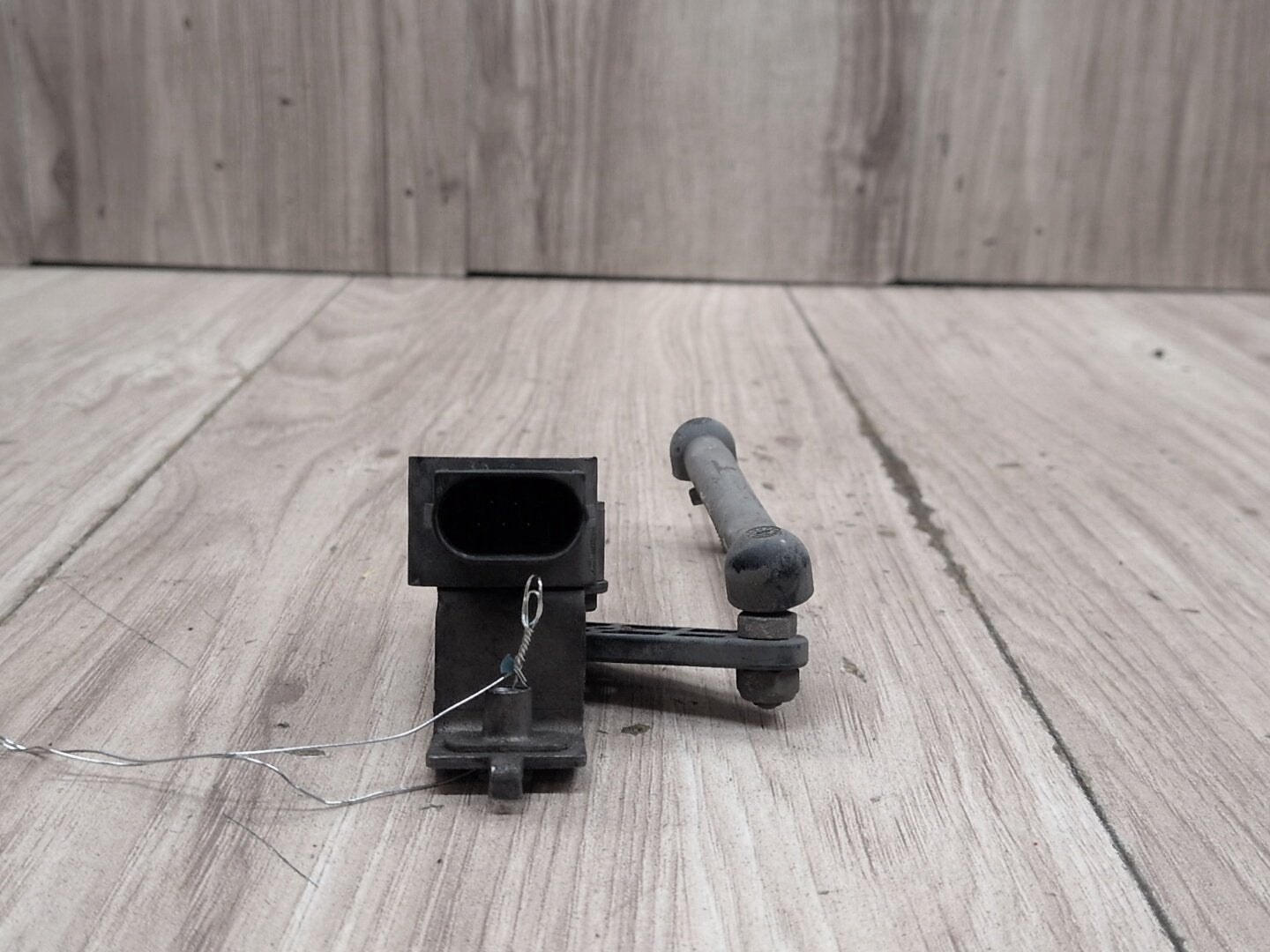 2007-2013 BMW X5 E70 Suspension Height Level Sensor 6785206