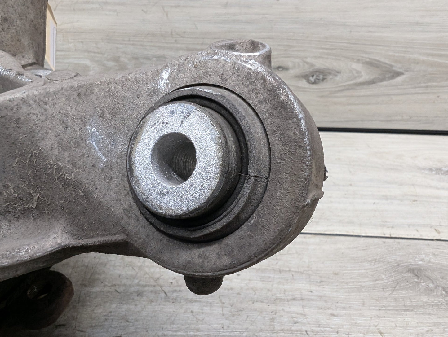 2017-2023 BMW M550i xDrive G30 Rear Left Driver Spindle Knuckle w/ Bearing 6866337
