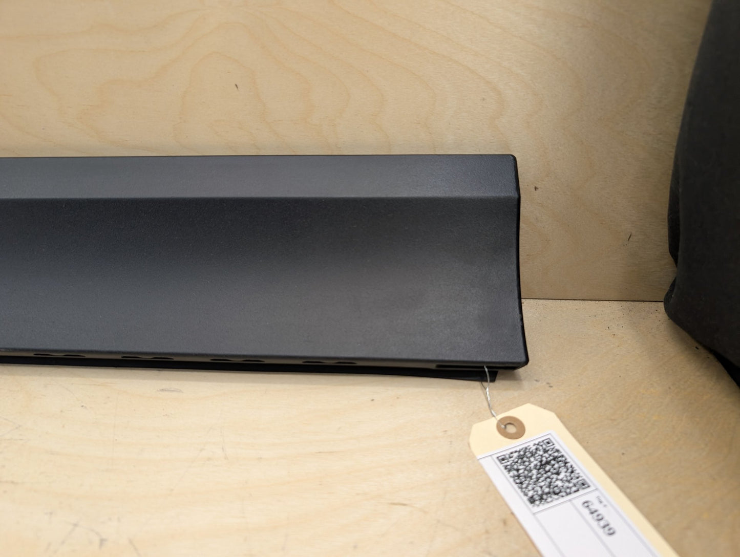 2011-2016 BMW X3 F25 Front Left Driver Exterior Door Trim Molding 7205779