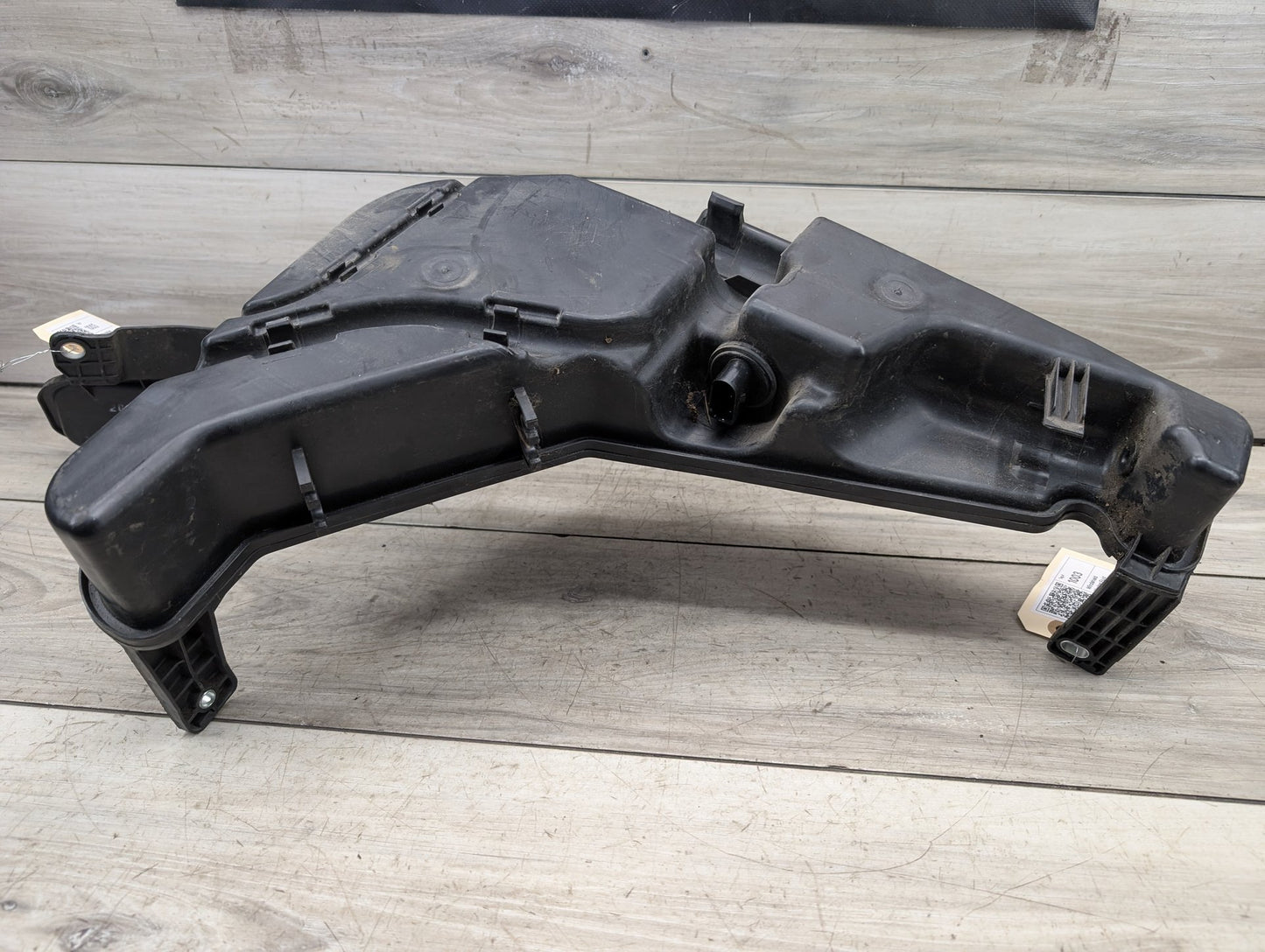 2009 - 2017 Audi Q5 8R Windshield Reservoir Tank Assembly 8R0955453B EA888