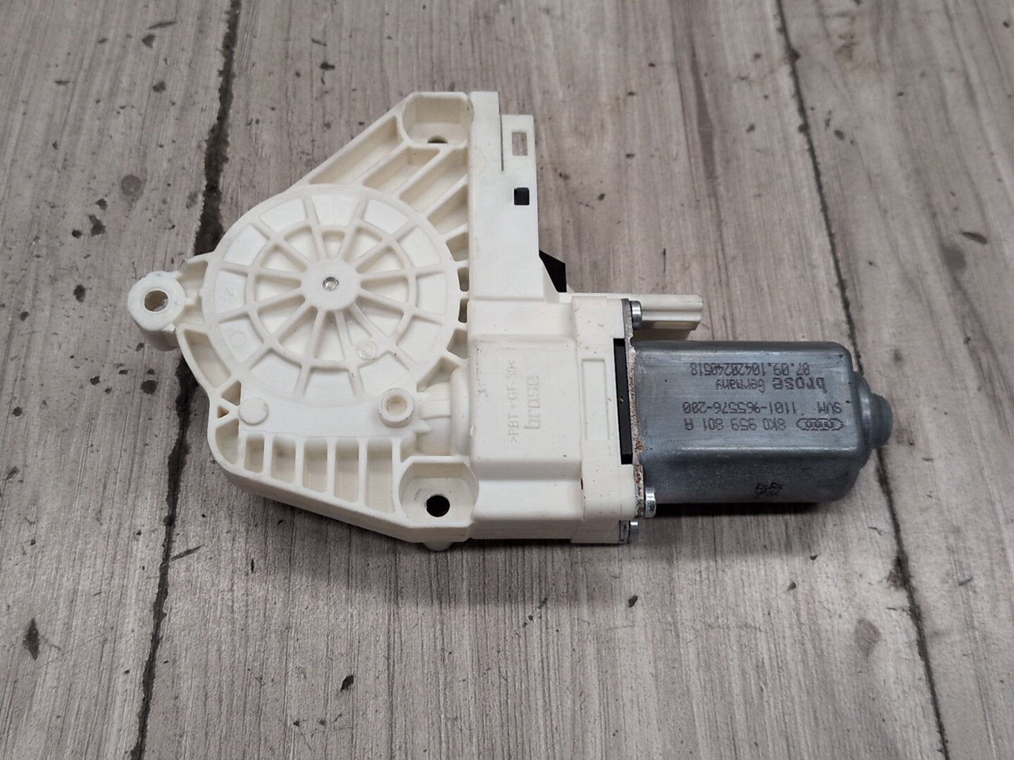 2010-2016 Audi S4 B8 Front Left Driver Door Window Glass Regulator Motor 8K0959801A OEM