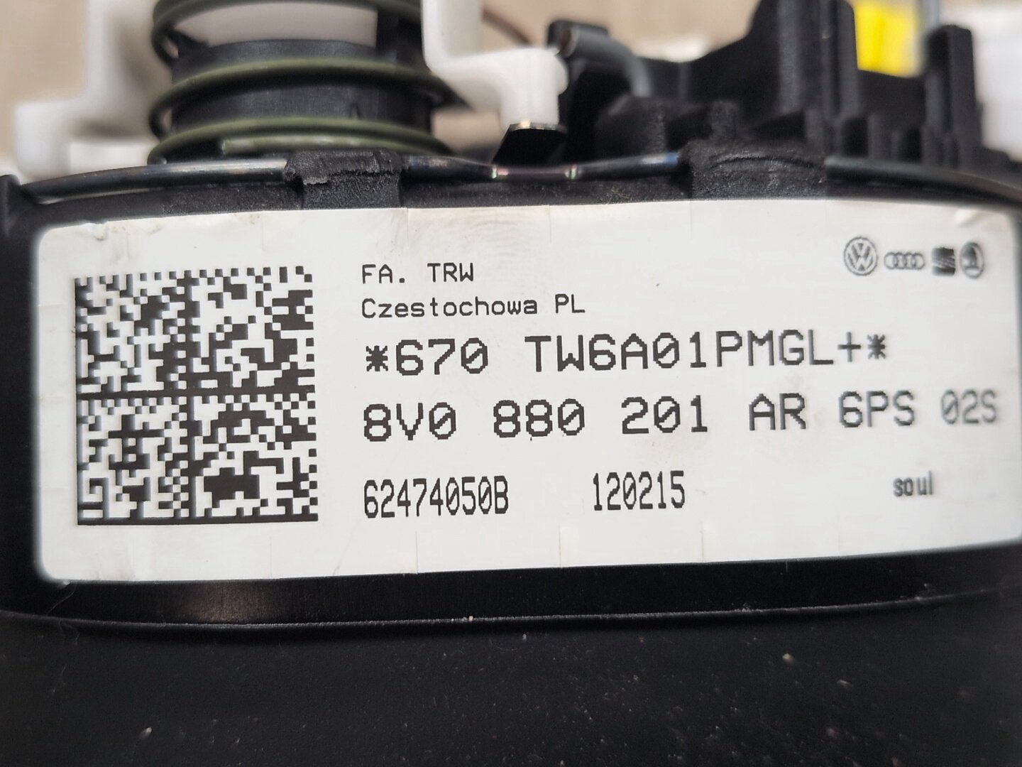 2015-2018 Audi Q3 8U- PN: 8V0880201AR