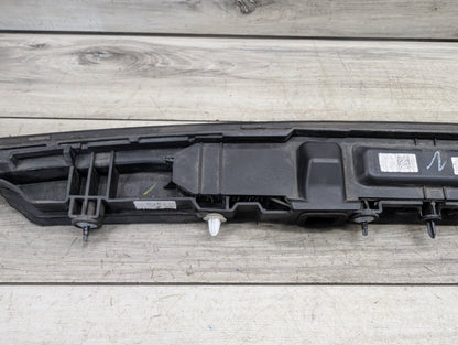 16-19 OEM BMW G12 740 750 Trunk Lid Grip Handle License Plate Light
