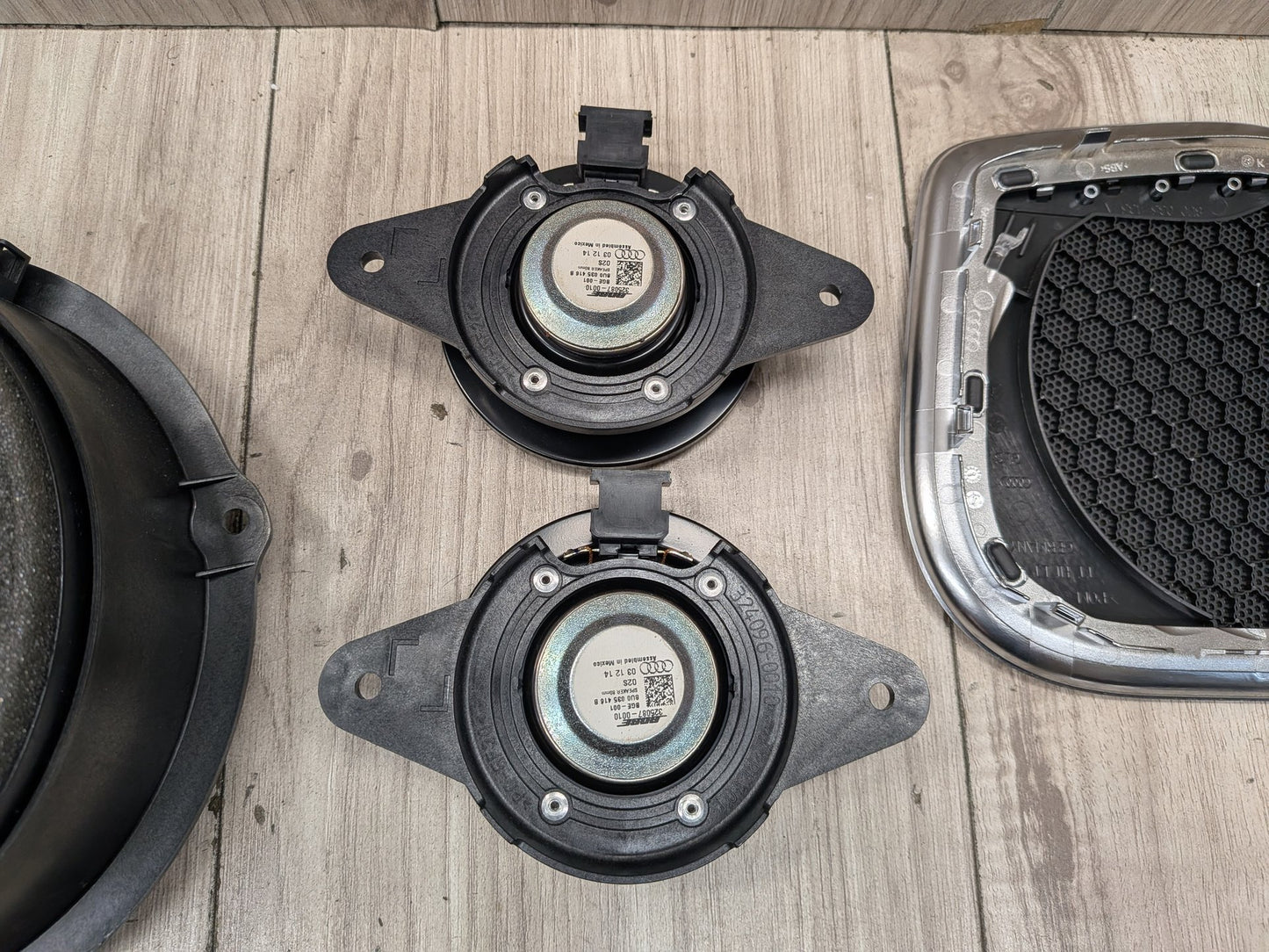 15-18 OEM Audi Q3 BOSE Subwoofer Sound Audio Speakers SET PN: 8U0035382A