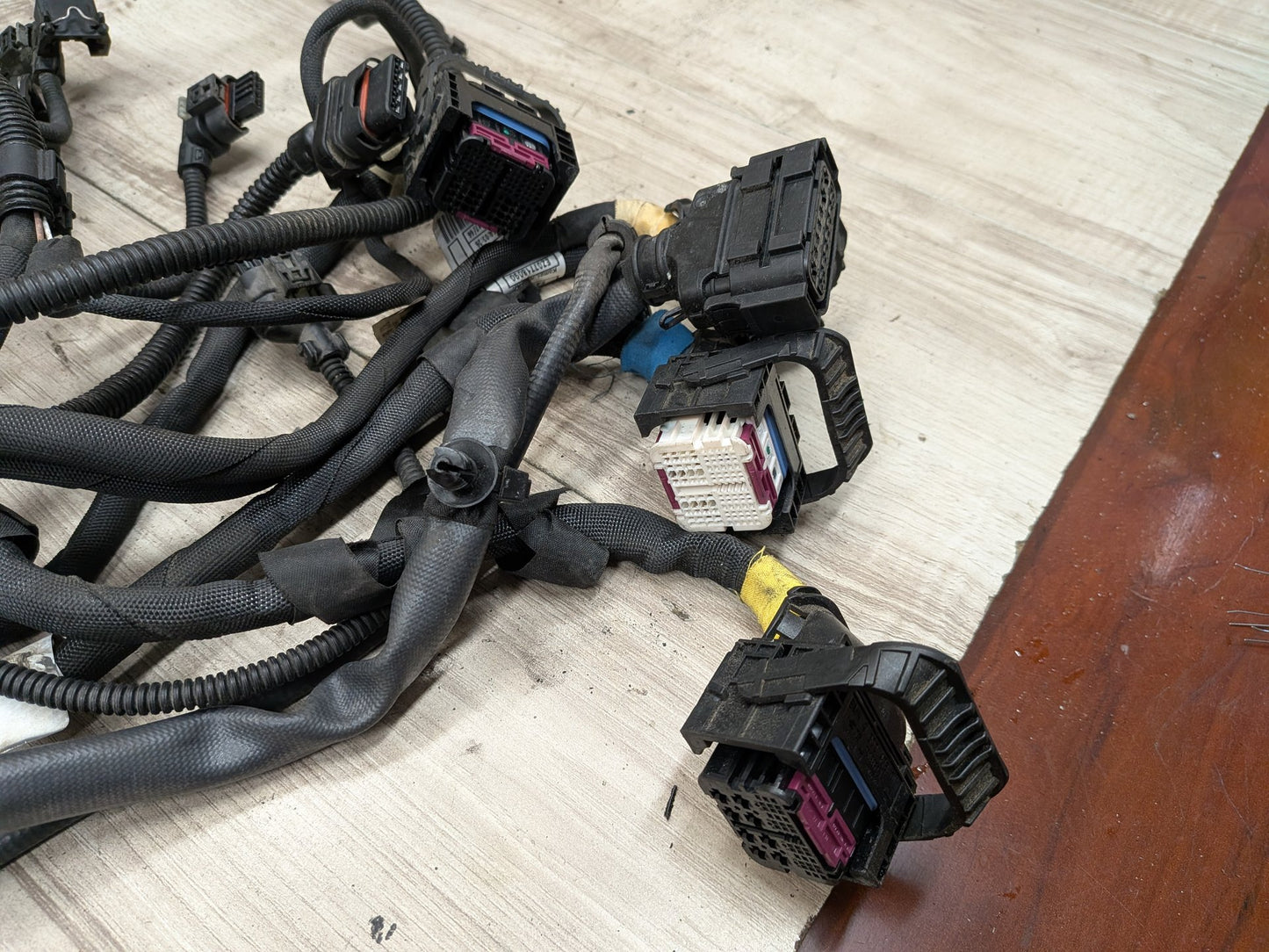 OEM BMW G05 G07 G12 G30 Engine N63R N63M Cable Injector Valve Wiring Harness 5-8