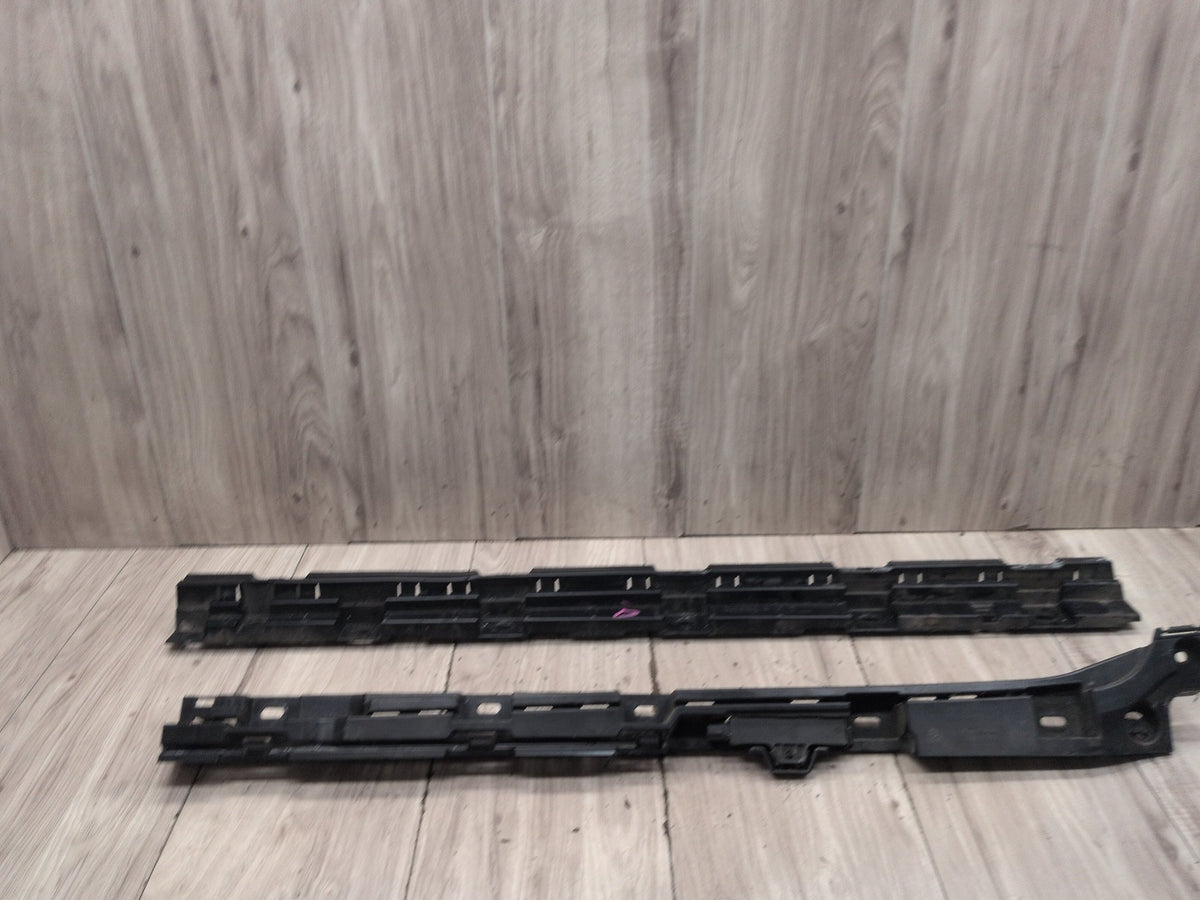 2011-2016 BMW M5 F10 Left Driver Side Rocker Panel Brackets SET 7184777 OEM