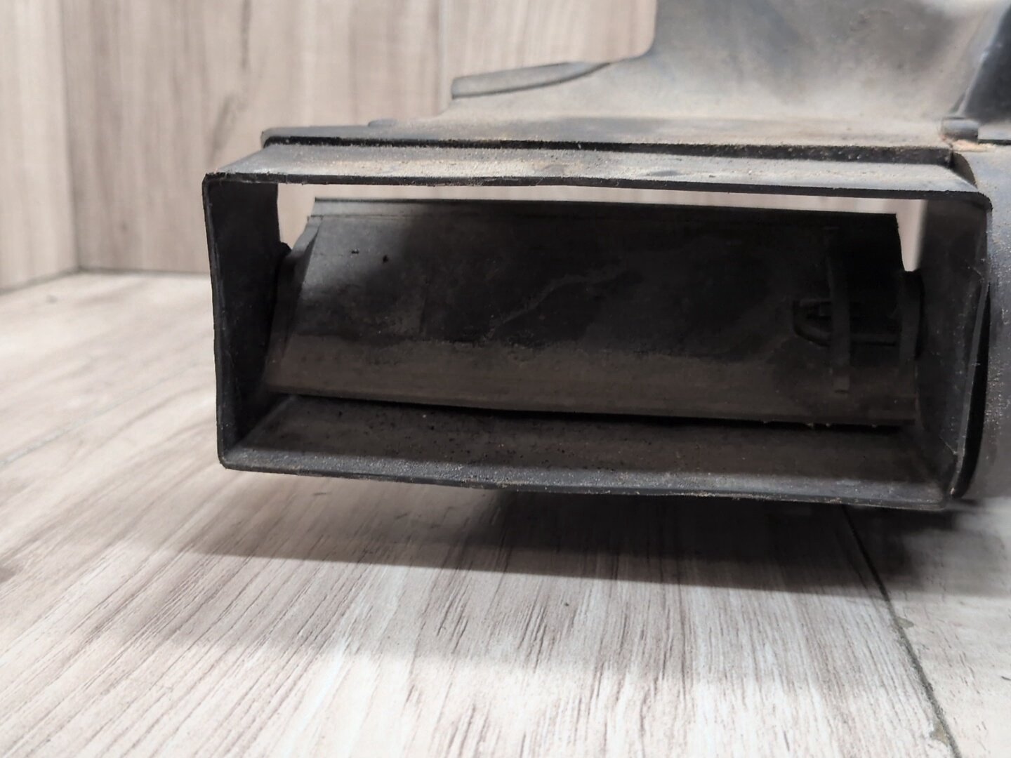 2016-2022 BMW 750i G12 Front Lower Radiator Air Flap Shutter 8091762 OEM
