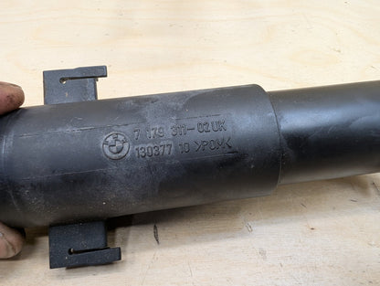 OEM BMW E90 E92 E93 328 335 Front Left Right Headlight Washer Spray Nozzle Jet
