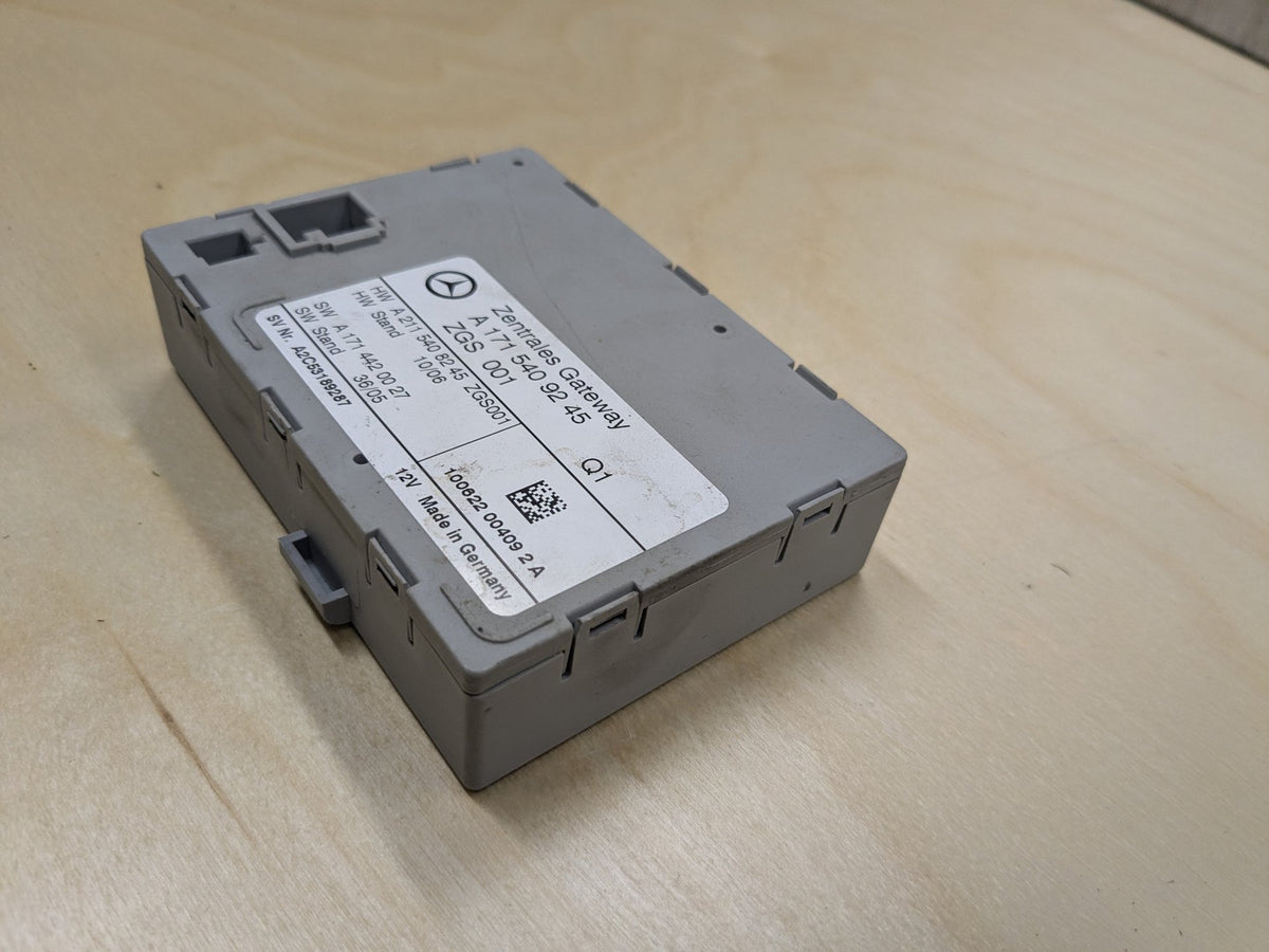 2009-2011 Mercedes-Benz SLK-Class R171 Gateway Module A1715409245 OEM