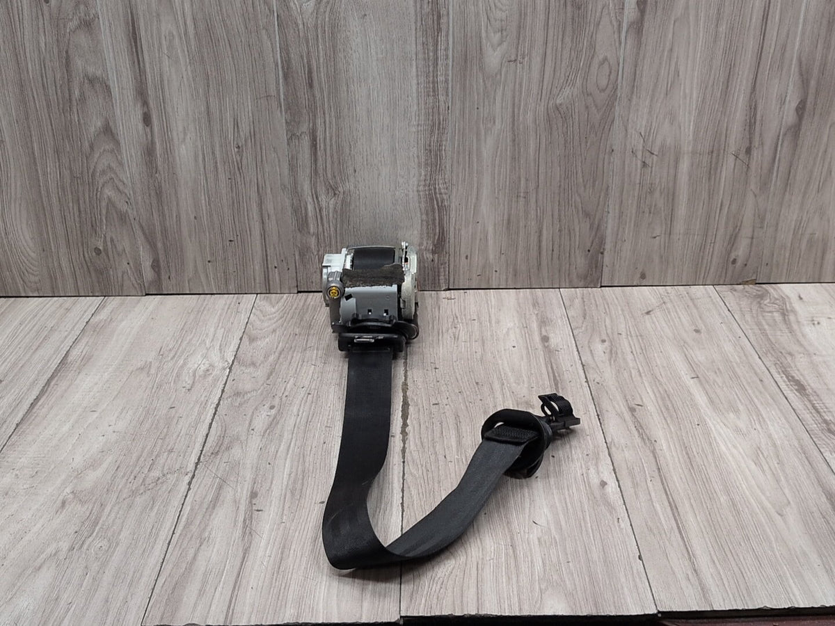 2015-2018 Audi Q3 8U Front Left Driver Seatbelt Seat Belt Retractor 8U0857705F