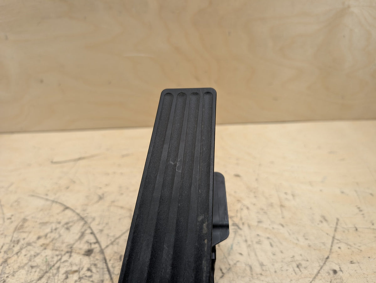 OEM BMW F15 F22 F25 F30 F36 F80 G01 G05 G20 X3 X5 Accelerator Throttle Gas Pedal