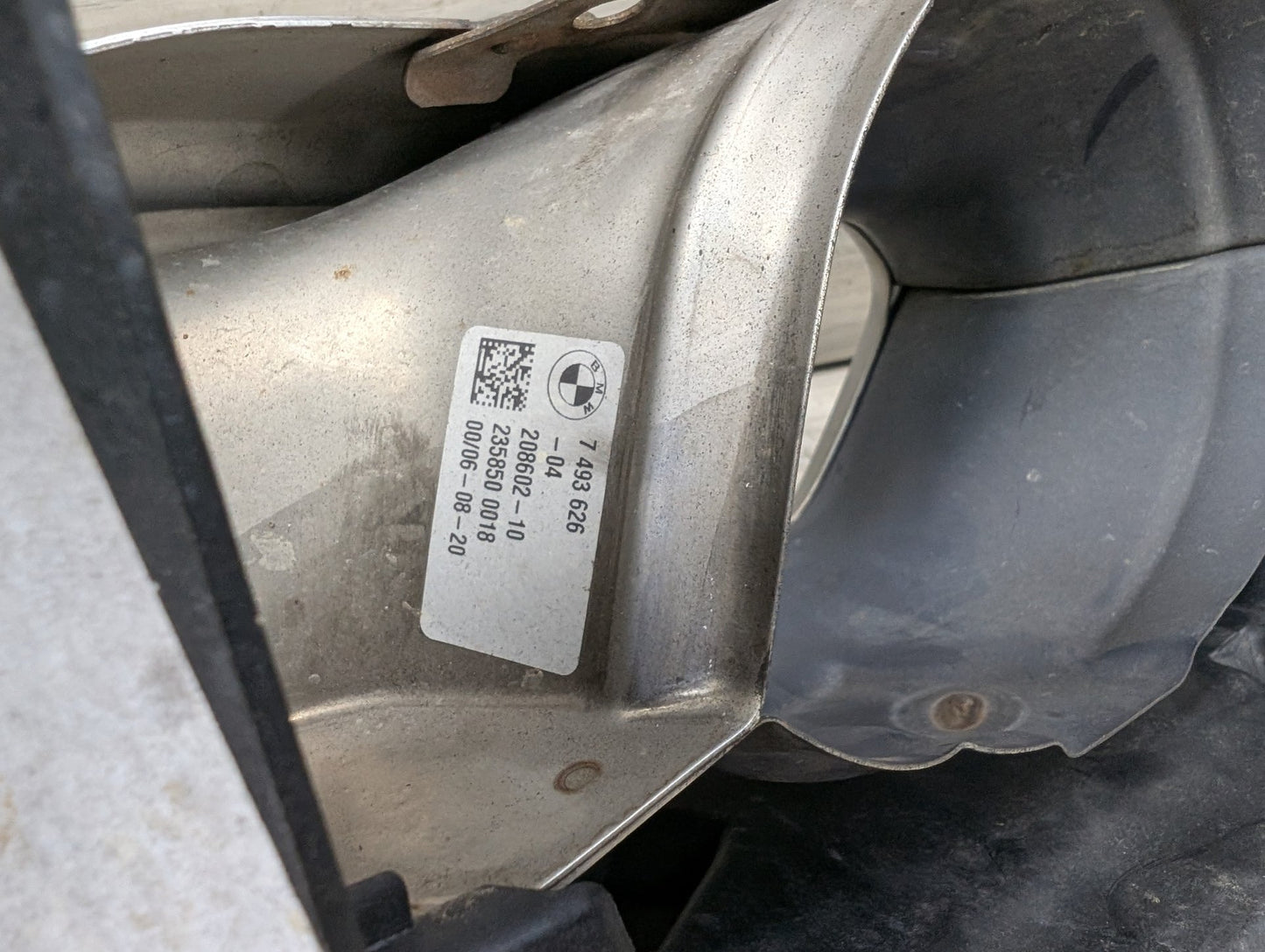 2019-2026 BMW X5 G05 Rear Right Passenger Exhaust Muffler Tip 7493626