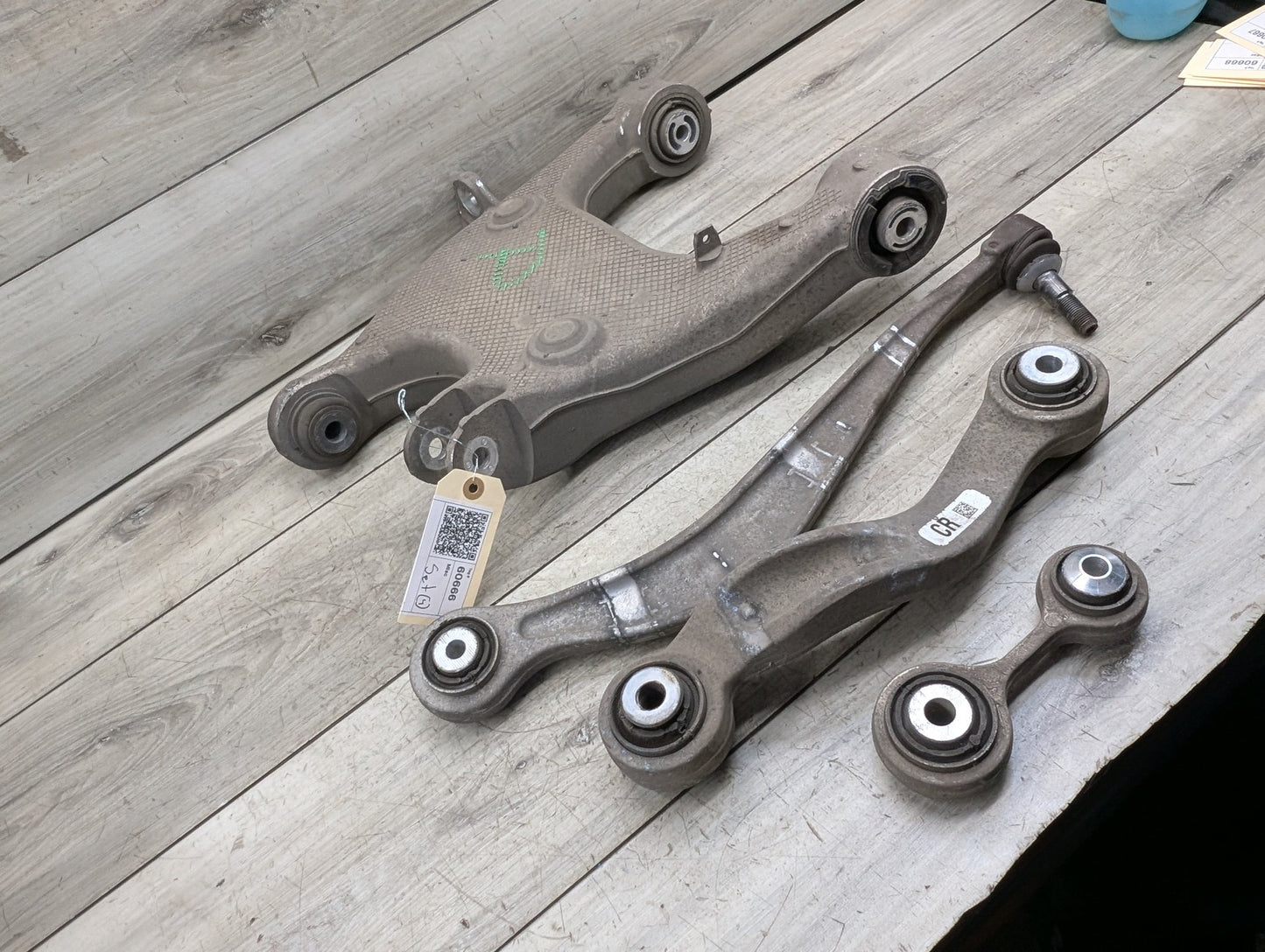2011-2016 BMW 535i F10 Rear Right Passenger Control Arms SET 6784350